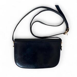 Vintage Gianni’s Black Leather Crossbody Bag with Gold Hardware